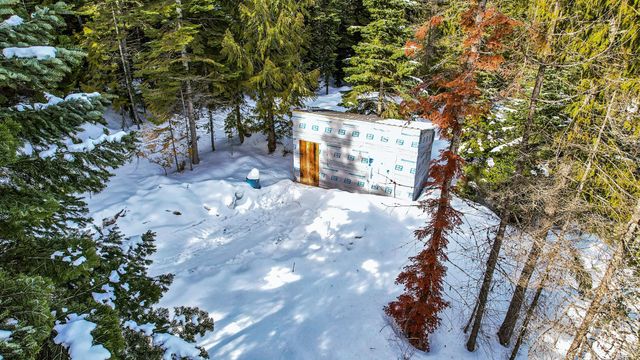 800 Hillcrest Ln, Newport, WA 99156