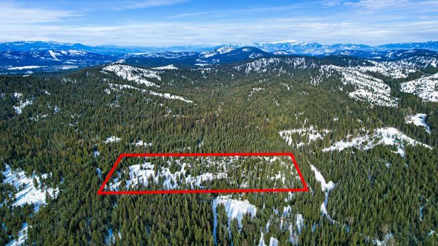 800 Hillcrest Ln, Newport, WA 99156