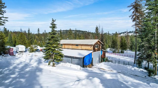 800 Hillcrest Ln, Newport, WA 99156