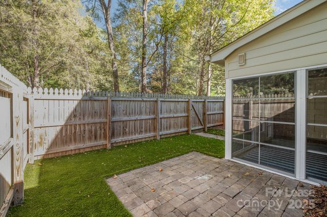 9005 Nolley Court A, Charlotte, NC 28270