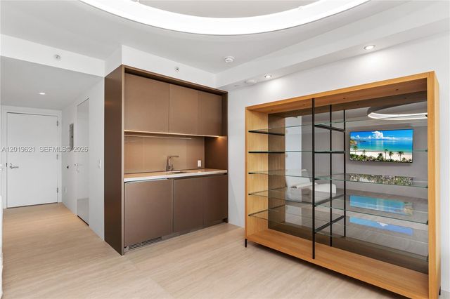 18975 Collins Avenue C1, Sunny Isles Beach, FL 33160