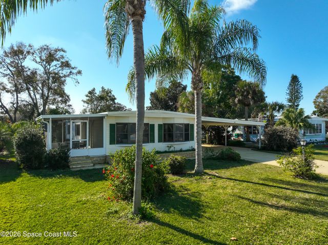 909 Sequoia Street, Barefoot Bay, FL 32976