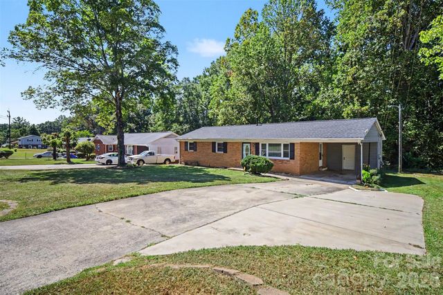 829 Vancouver Lane, Gastonia, NC 28052