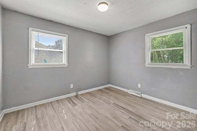 829 Vancouver Lane, Gastonia, NC 28052