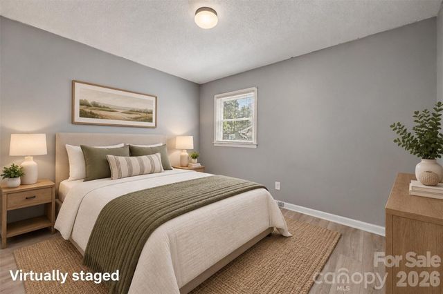 829 Vancouver Lane, Gastonia, NC 28052
