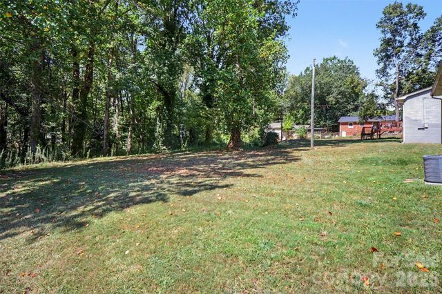 829 Vancouver Lane, Gastonia, NC 28052