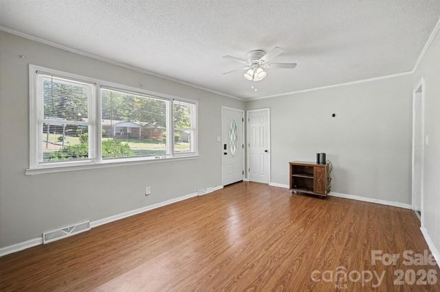 829 Vancouver Lane, Gastonia, NC 28052