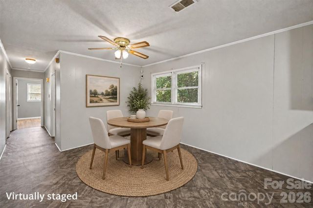 829 Vancouver Lane, Gastonia, NC 28052