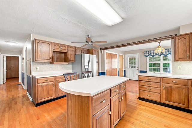 1749 GEORGETOWN RD, Mt Jackson, VA 22842