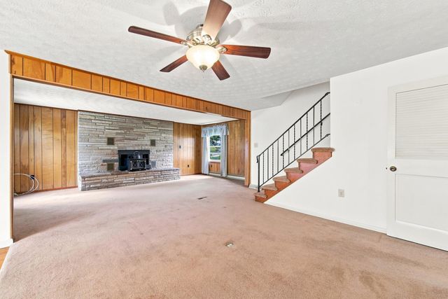1749 GEORGETOWN RD, Mt Jackson, VA 22842