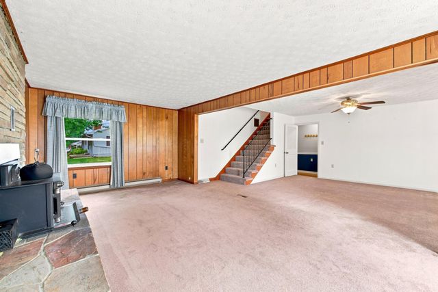 1749 GEORGETOWN RD, Mt Jackson, VA 22842