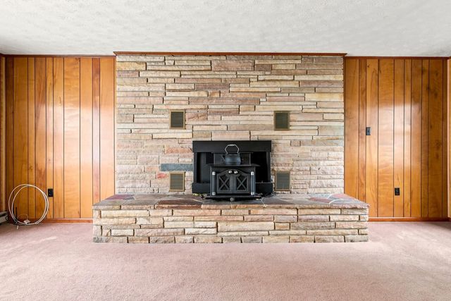 1749 GEORGETOWN RD, Mt Jackson, VA 22842