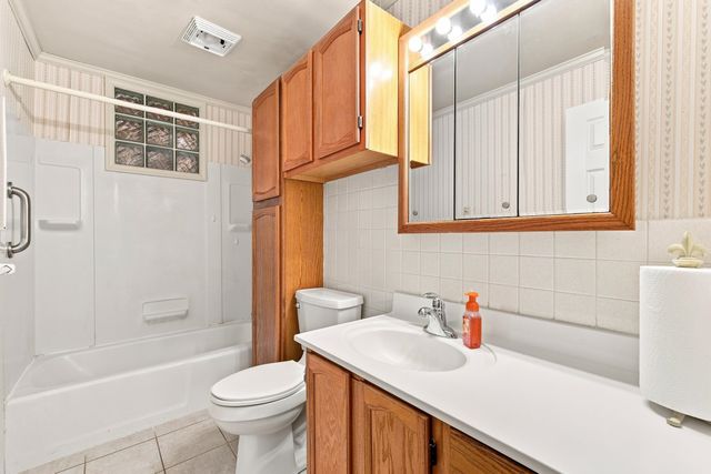 1749 GEORGETOWN RD, Mt Jackson, VA 22842