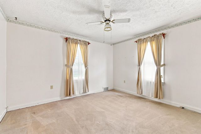 1749 GEORGETOWN RD, Mt Jackson, VA 22842