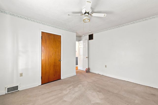 1749 GEORGETOWN RD, Mt Jackson, VA 22842