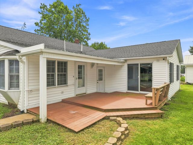 1749 GEORGETOWN RD, Mt Jackson, VA 22842