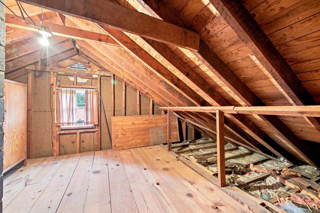 1749 GEORGETOWN RD, Mt Jackson, VA 22842
