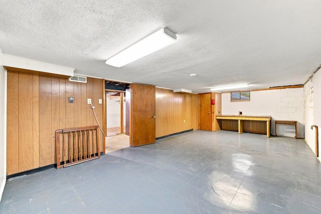 1749 GEORGETOWN RD, Mt Jackson, VA 22842