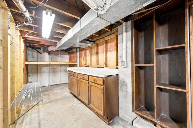 1749 GEORGETOWN RD, Mt Jackson, VA 22842