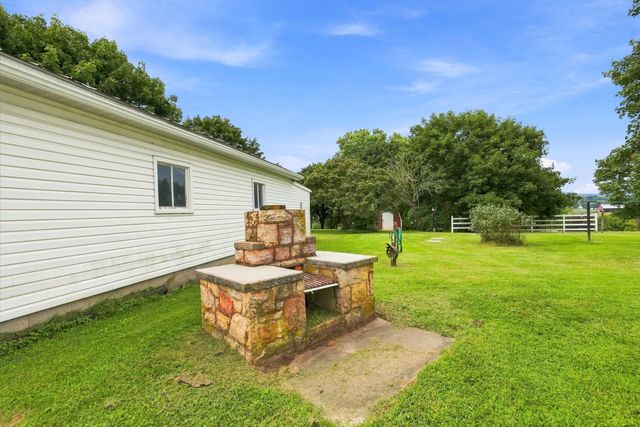 1749 GEORGETOWN RD, Mt Jackson, VA 22842