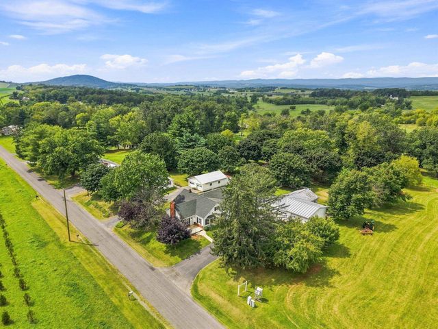 1749 GEORGETOWN RD, Mt Jackson, VA 22842