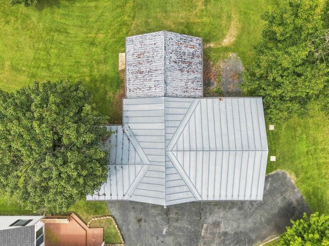 1749 GEORGETOWN RD, Mt Jackson, VA 22842