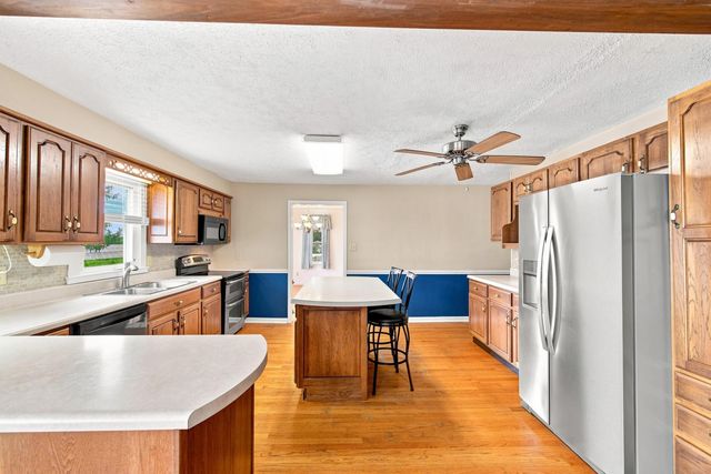 1749 GEORGETOWN RD, Mt Jackson, VA 22842