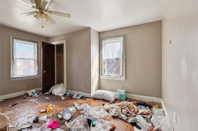 18310 La Salle Avenue, Cleveland, OH 44119