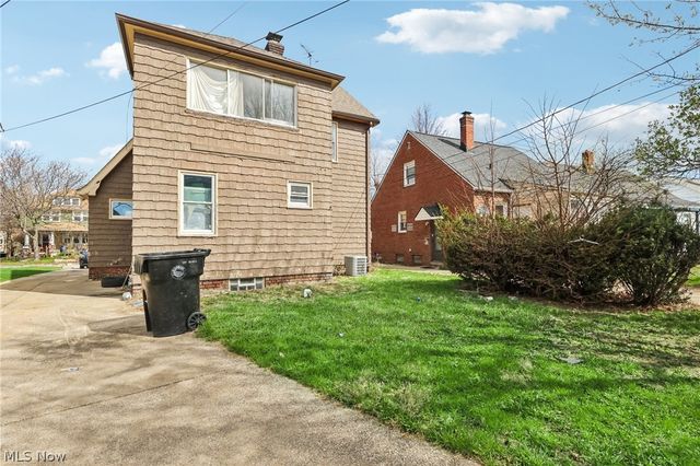 18310 La Salle Avenue, Cleveland, OH 44119