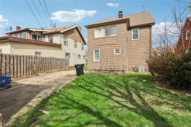 18310 La Salle Avenue, Cleveland, OH 44119