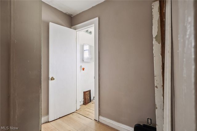 18310 La Salle Avenue, Cleveland, OH 44119