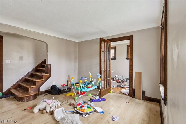 18310 La Salle Avenue, Cleveland, OH 44119