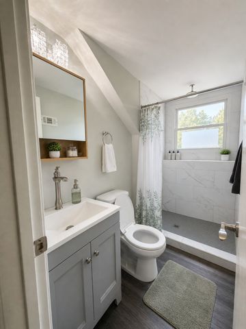 2442 Club Manor Drive, Dallas, TX 75237