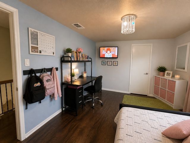 2442 Club Manor Drive, Dallas, TX 75237