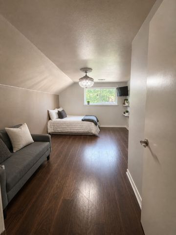 2442 Club Manor Drive, Dallas, TX 75237