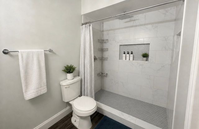 2442 Club Manor Drive, Dallas, TX 75237
