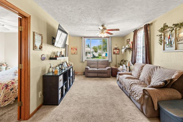 2627 AVENUE A, Council Bluffs, IA 51501