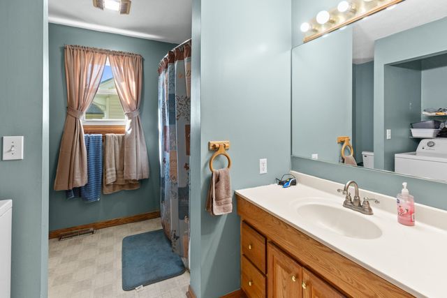 2627 AVENUE A, Council Bluffs, IA 51501