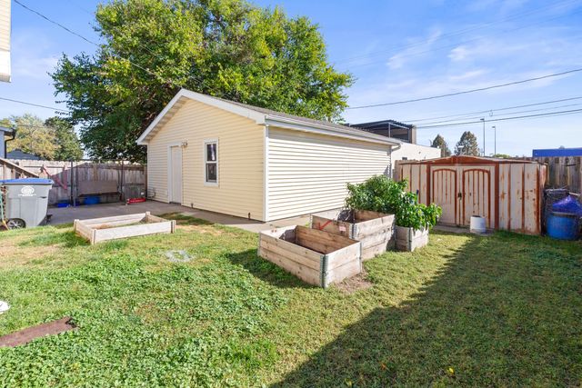 2627 AVENUE A, Council Bluffs, IA 51501