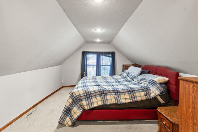 2627 AVENUE A, Council Bluffs, IA 51501