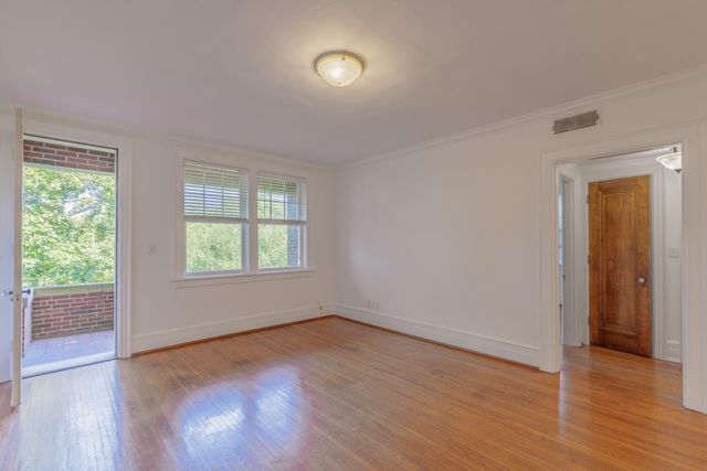 190 N Crest Road 3, Chattanooga, TN 37404