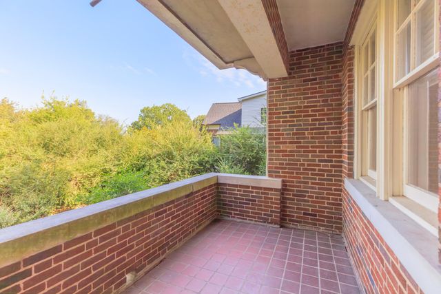 190 N Crest Road 3, Chattanooga, TN 37404