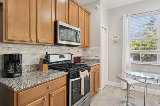 869 ASSEMBLY COURT, Reunion, FL 34747