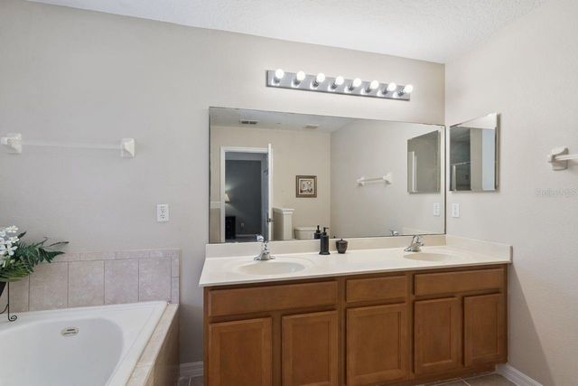 869 ASSEMBLY COURT, Reunion, FL 34747