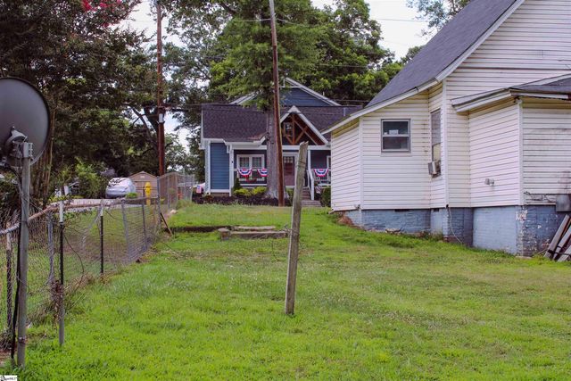 517 Trade Street, Greer, SC 29651