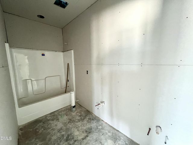 306 Creeks Edge Drive, Pikeville, NC 27863