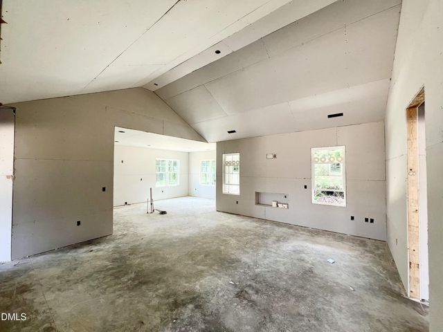 306 Creeks Edge Drive, Pikeville, NC 27863