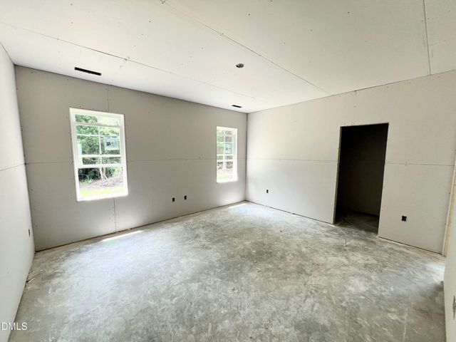 306 Creeks Edge Drive, Pikeville, NC 27863