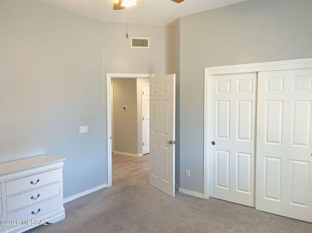 8069 N Painted Feather Drive, Tucson, AZ 85743