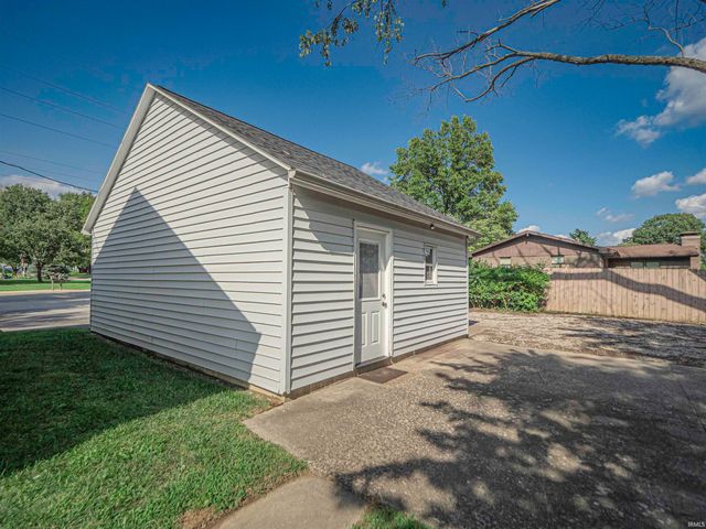 3601 Kansas Road, Evansville, IN 47725